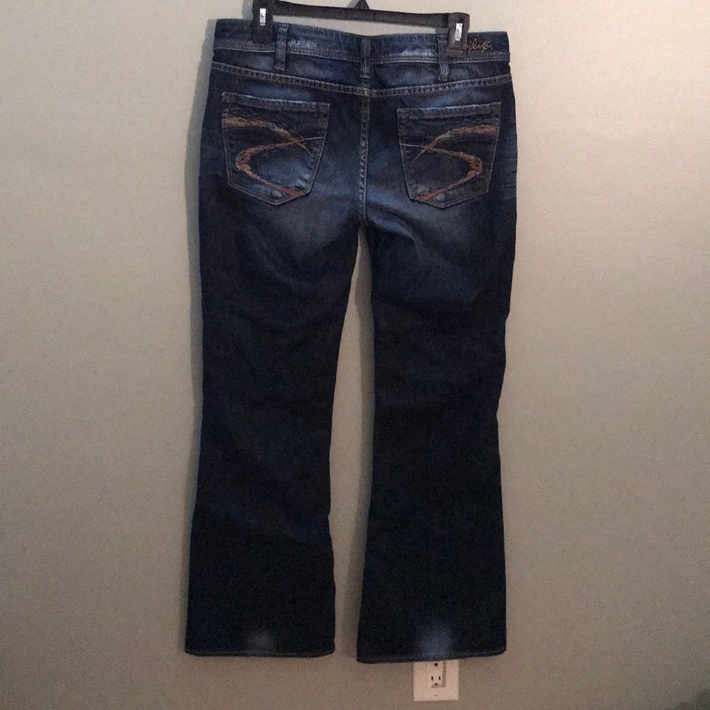 Silver Jeans - Picture 7 of 8